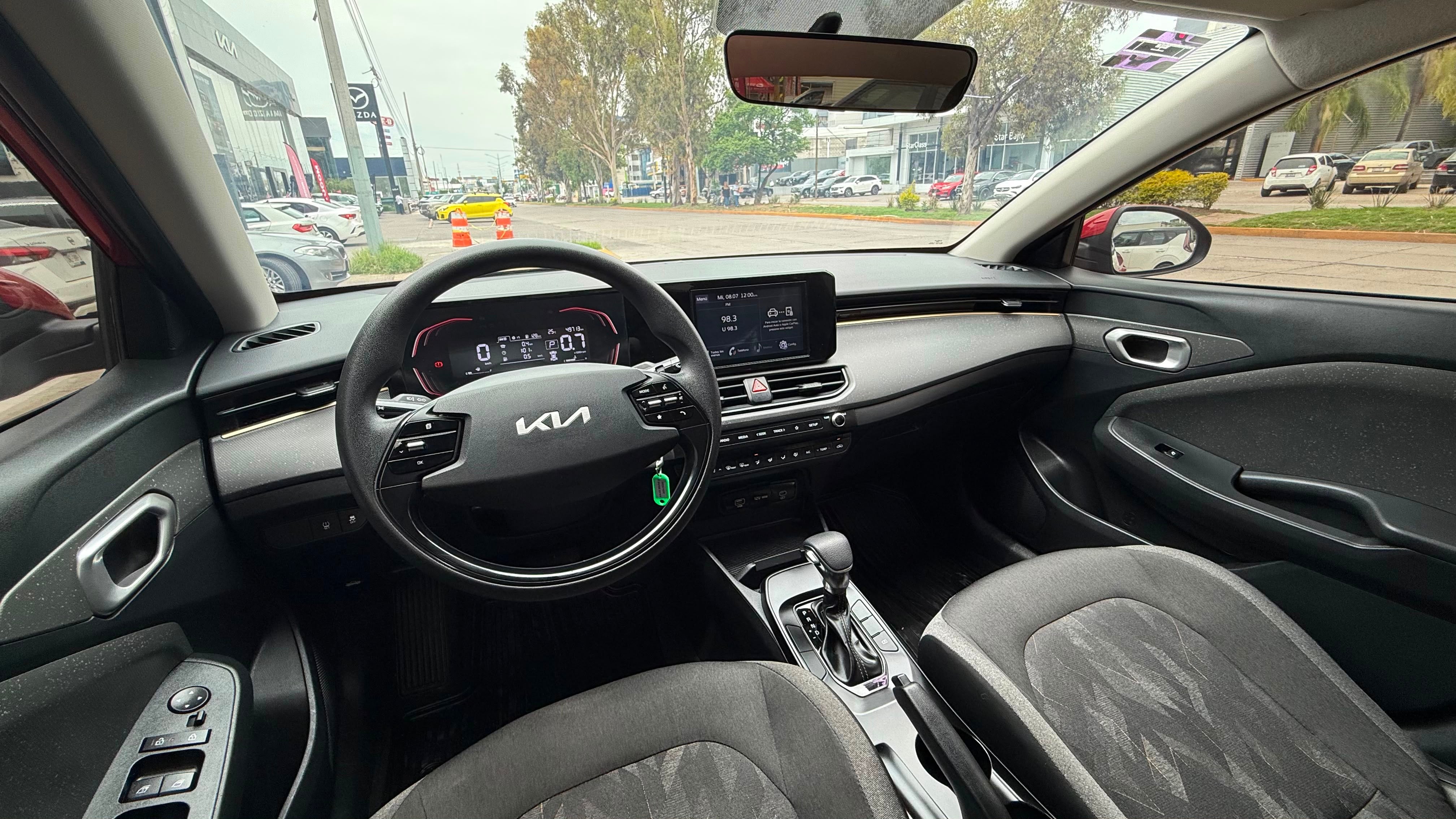 2024 Kia K3 4P LX L41.6 AUT