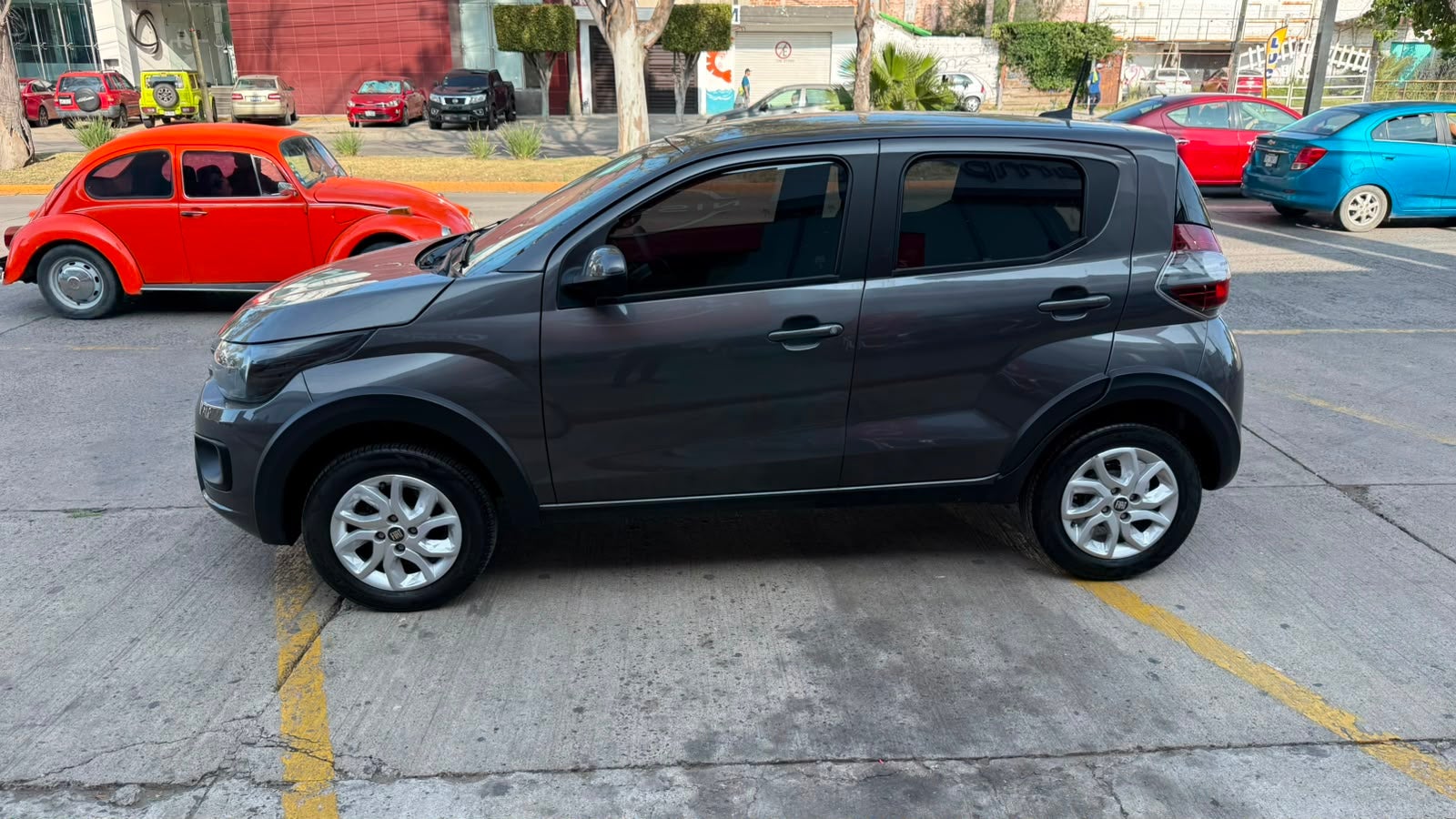 2023 FIAT MOBI 5 PTS LIKE TM5 AAC VE F NIEBLA R-14