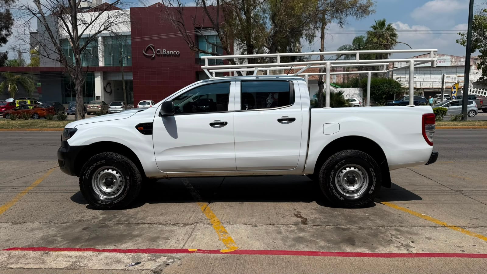 2022 Ford RANGER 4 PTS XL CREW CAB 25L TM5 AAC R-16