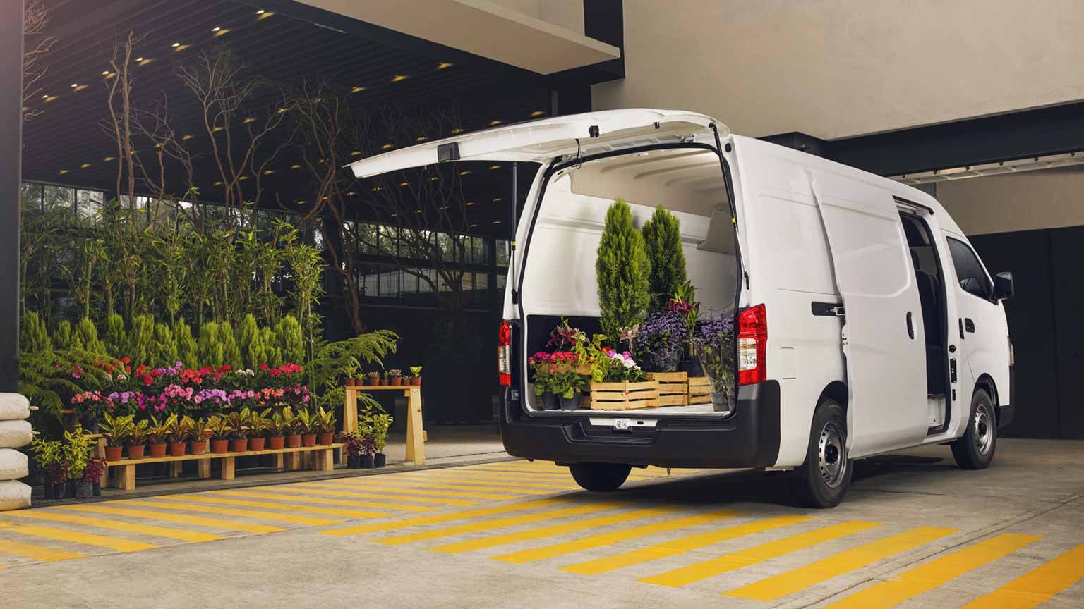 Nissan NV350 Interior5